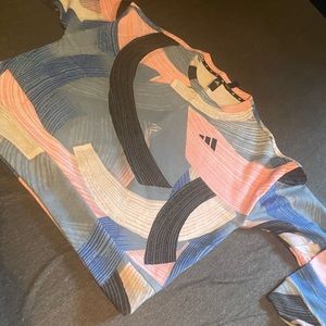 Adidas Womens crop sweatshirt size Small; Like New